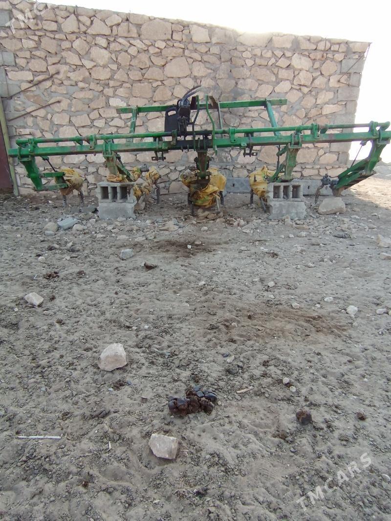 Belarus 80.1 2009 - 130 000 TMT - Достлук - img 9