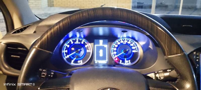 Toyota Hilux 2017 - 470 000 TMT - Мары - img 2