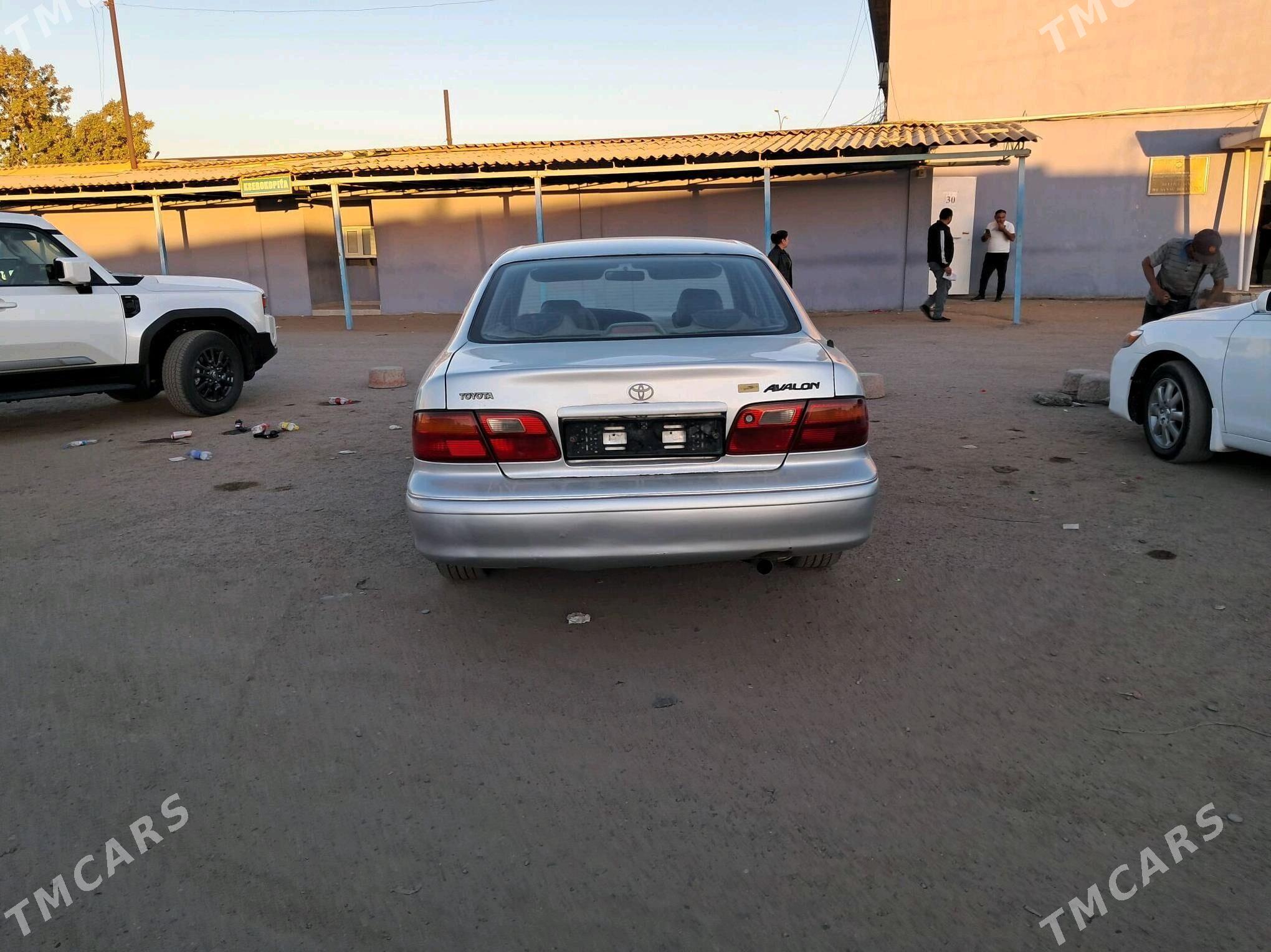 Toyota Avalon 1999 - 130 000 TMT - Boldumsaz - img 3