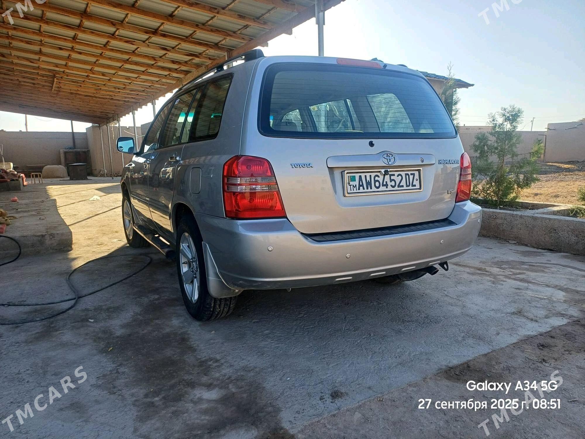 Toyota Highlander 2001 - 200 000 TMT - Köneürgenç - img 2