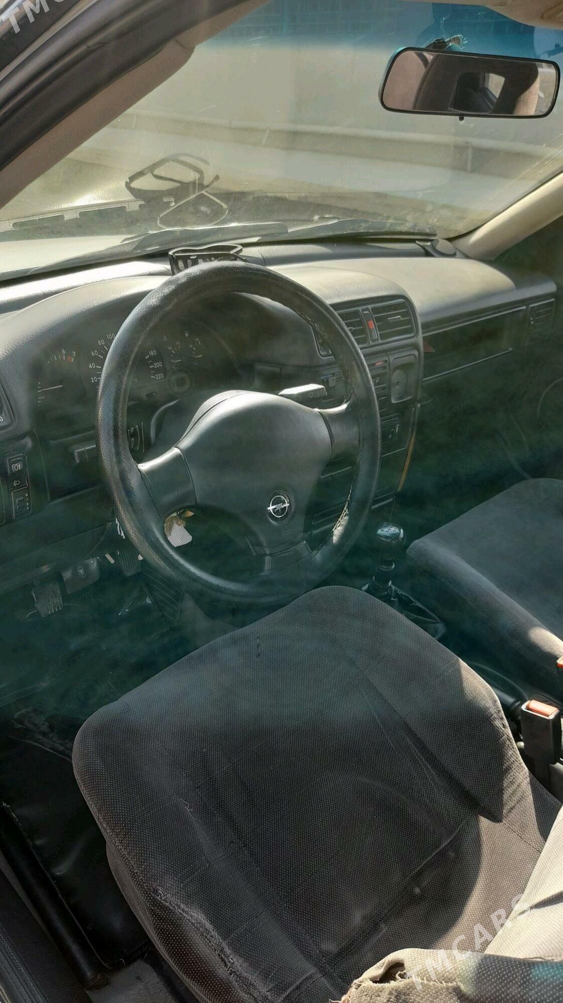 Opel Vectra 1991 - 40 000 TMT - Гёкдепе - img 1