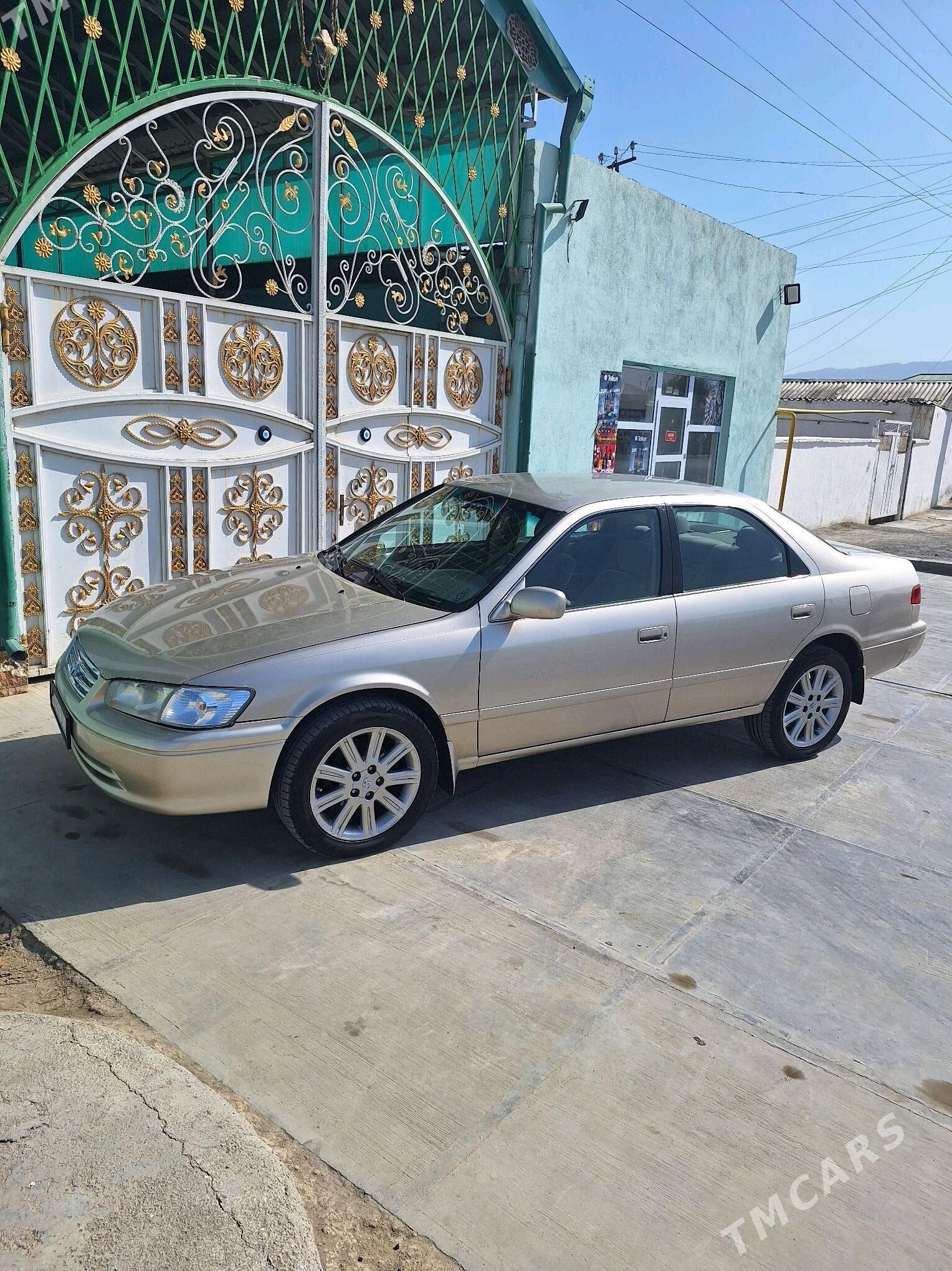 Toyota Camry 2000 - 158 000 TMT - Bäherden - img 5