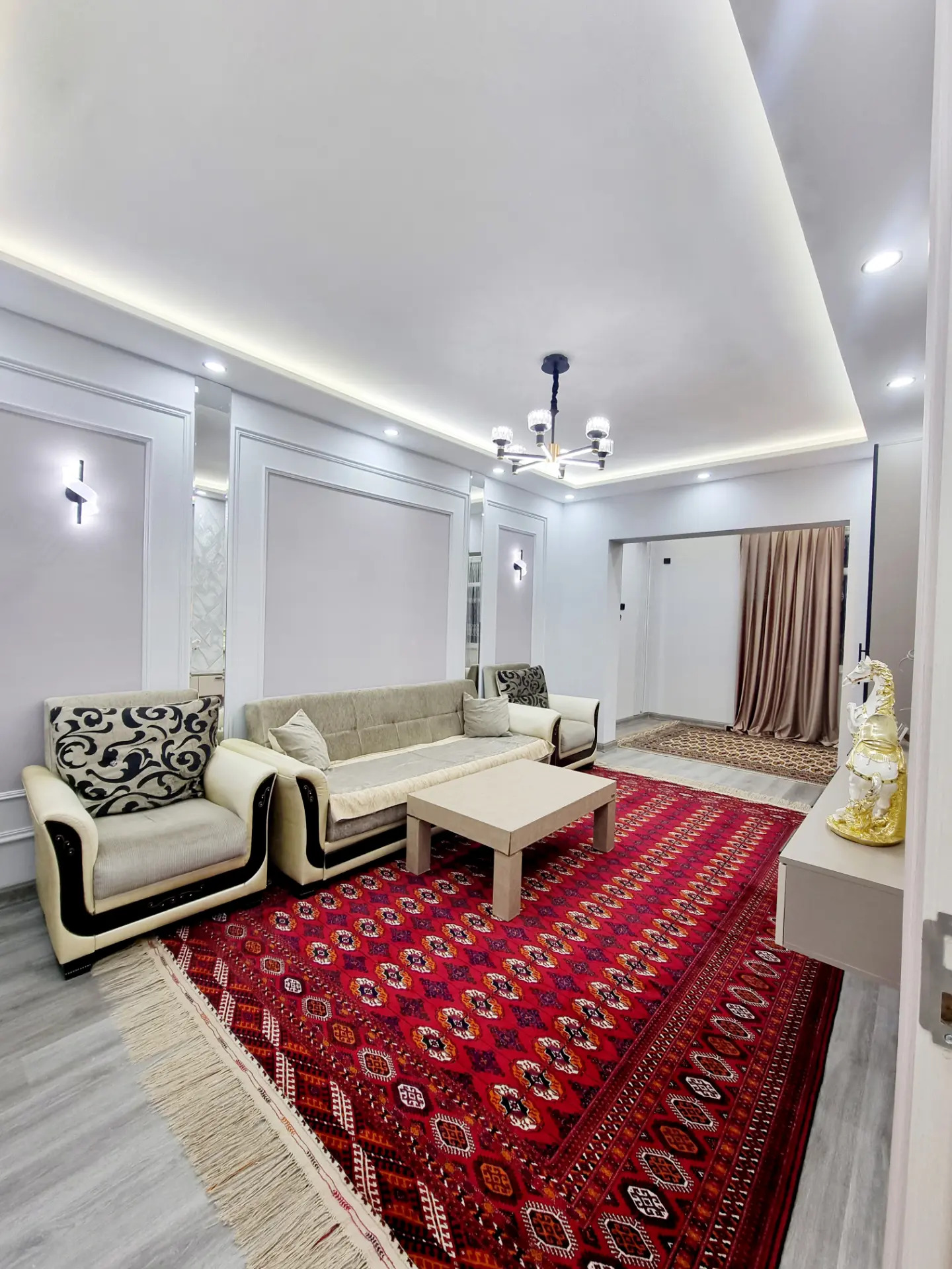 Gowdan a 2 komnat - Гаудан "А" - img 1