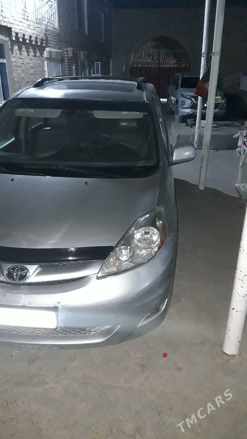 Toyota Sienna 2008 - 245 000 TMT - Tejen - img 7