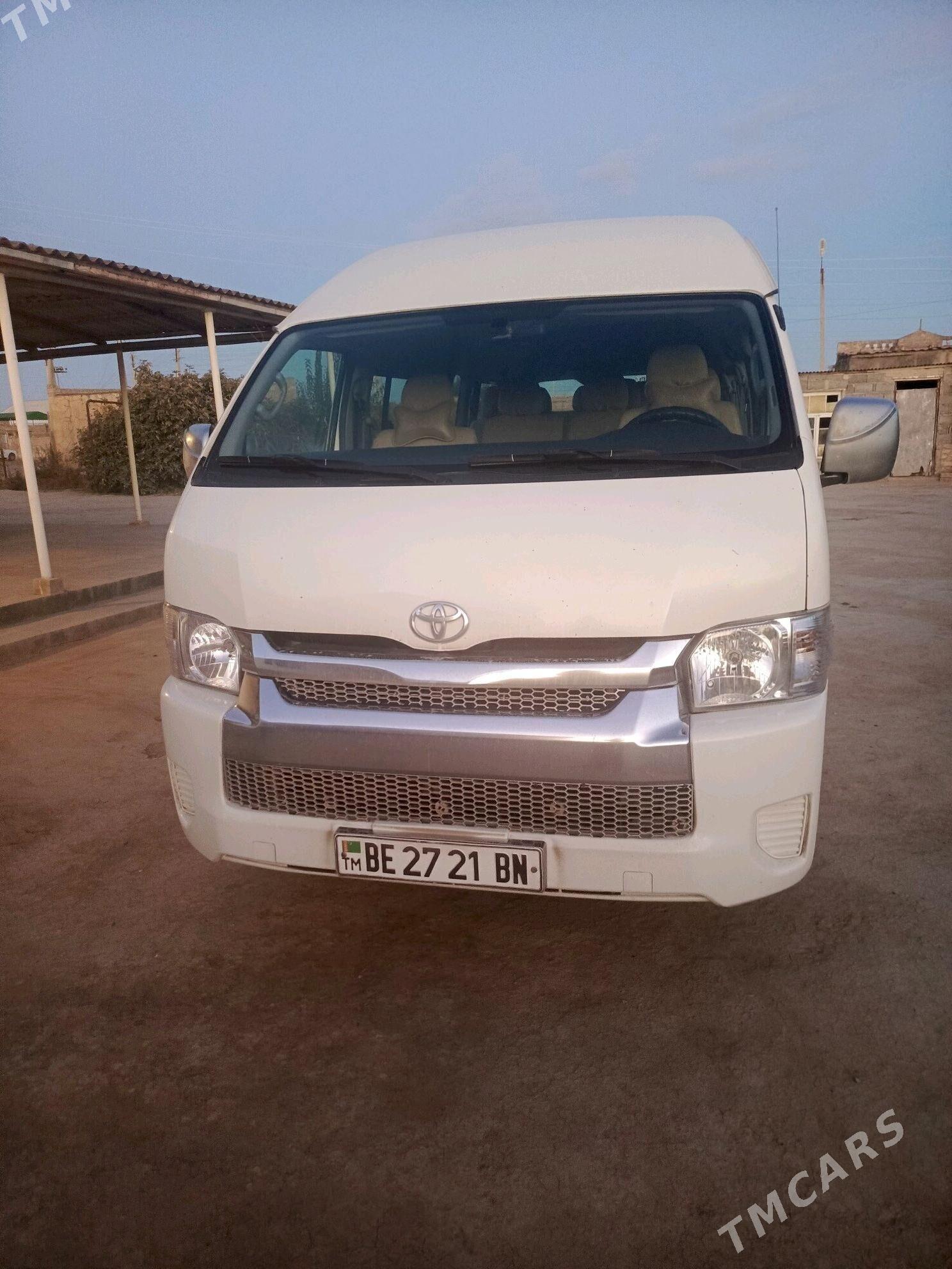 Toyota Hiace 2009 - 380 000 TMT - Balkanabat - img 1