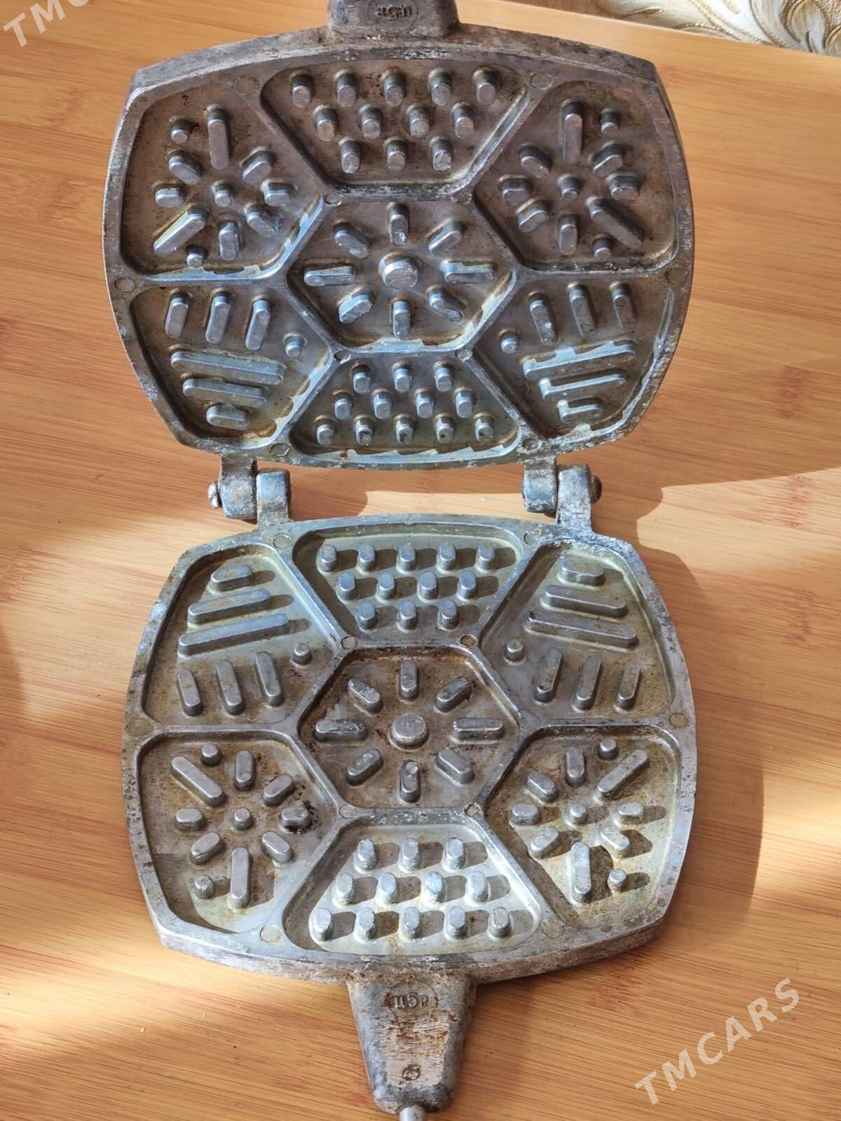 ОРЕШНИЦА ПЕЛЬМЕННИЦА РОССИЙСКА - Мир 2 - img 2