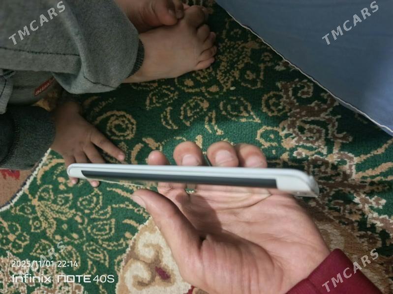 not edge - Байрамали - img 1