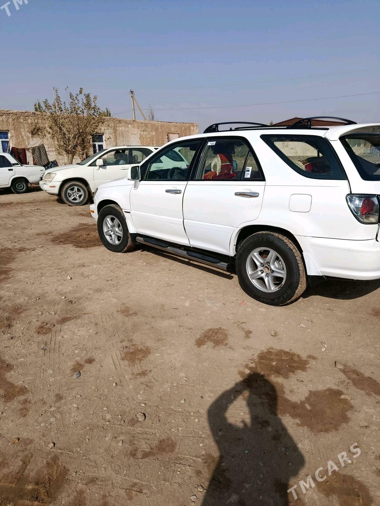 Lexus RX 300 2002 - 200 000 TMT - Dostluk - img 2