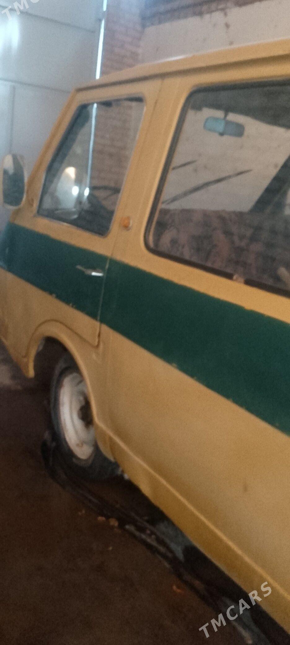 Raf Latvia 1988 - 18 000 TMT - Туркменабат - img 2