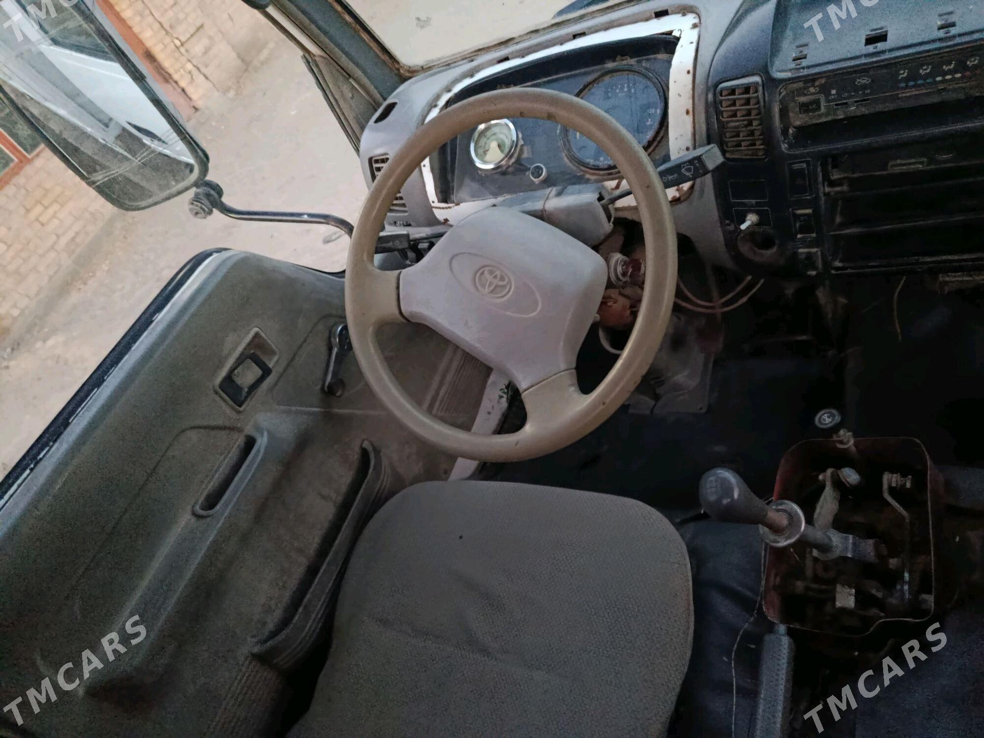 Toyota Dyna 2007 - 105 000 TMT - Чарджоу - img 2