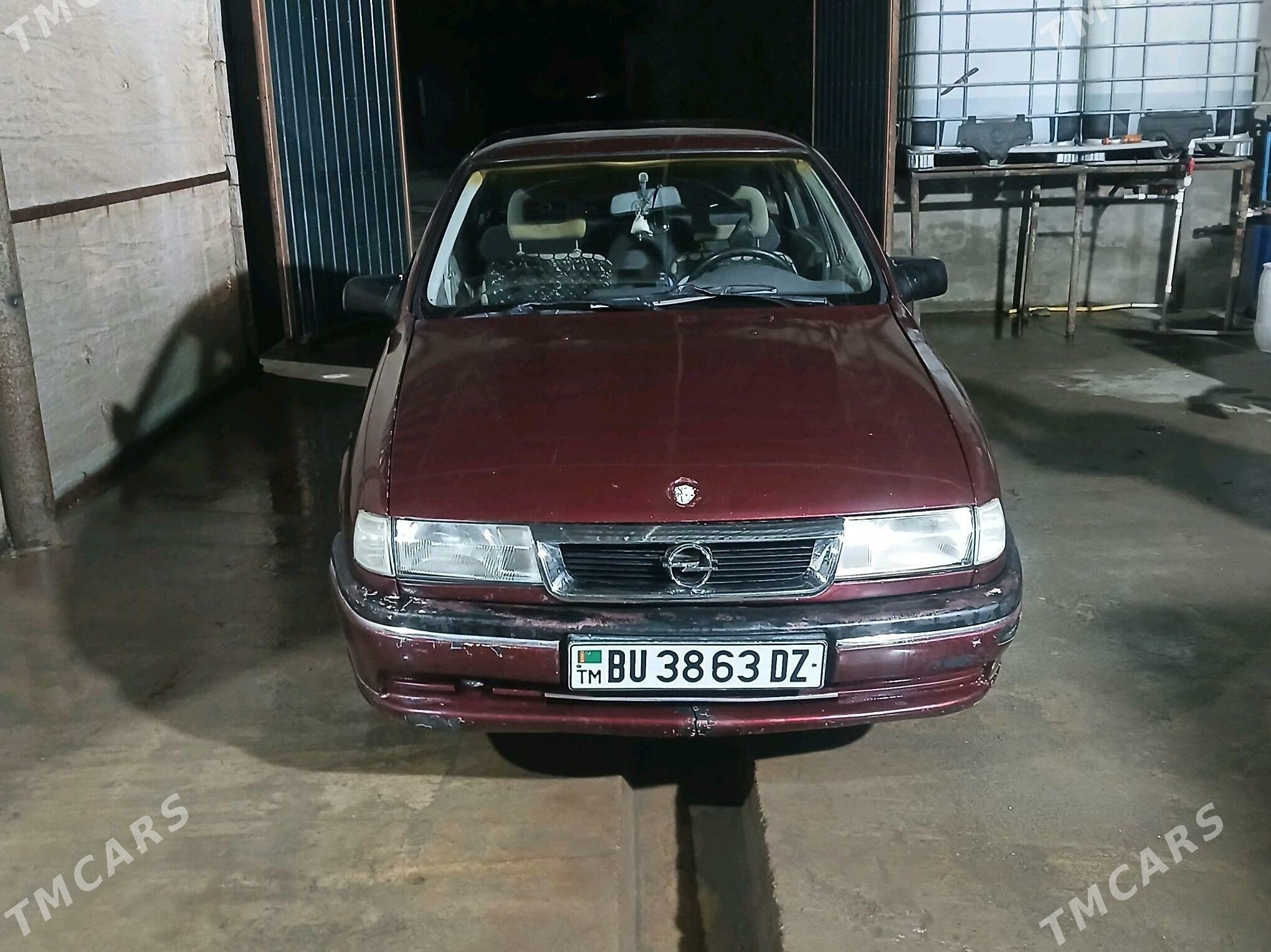 Opel Vectra 1992 - 40 000 TMT - Gurbansoltan Eje - img 1