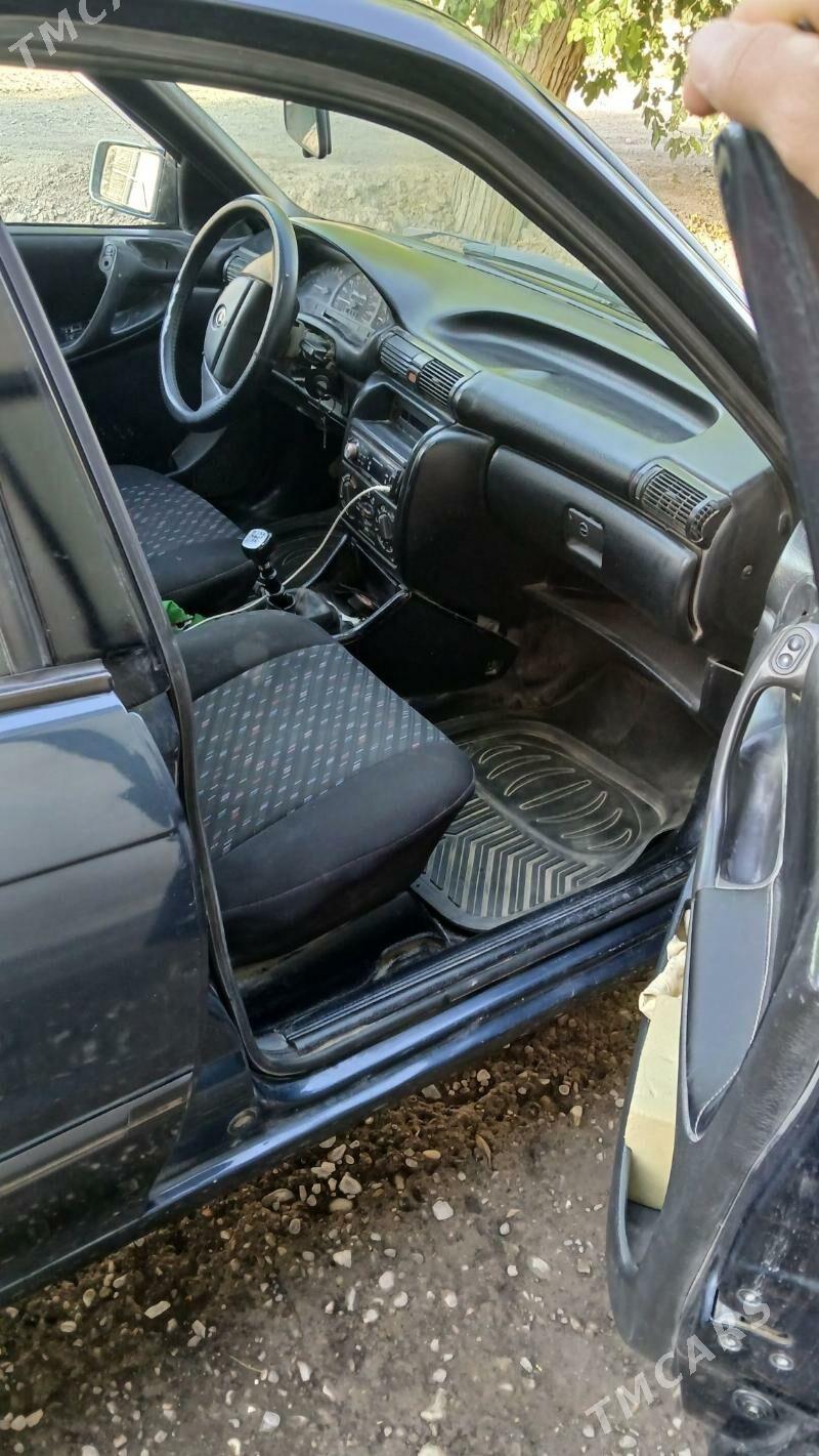 Opel Astra 1996 - 49 000 TMT - Dänew - img 4