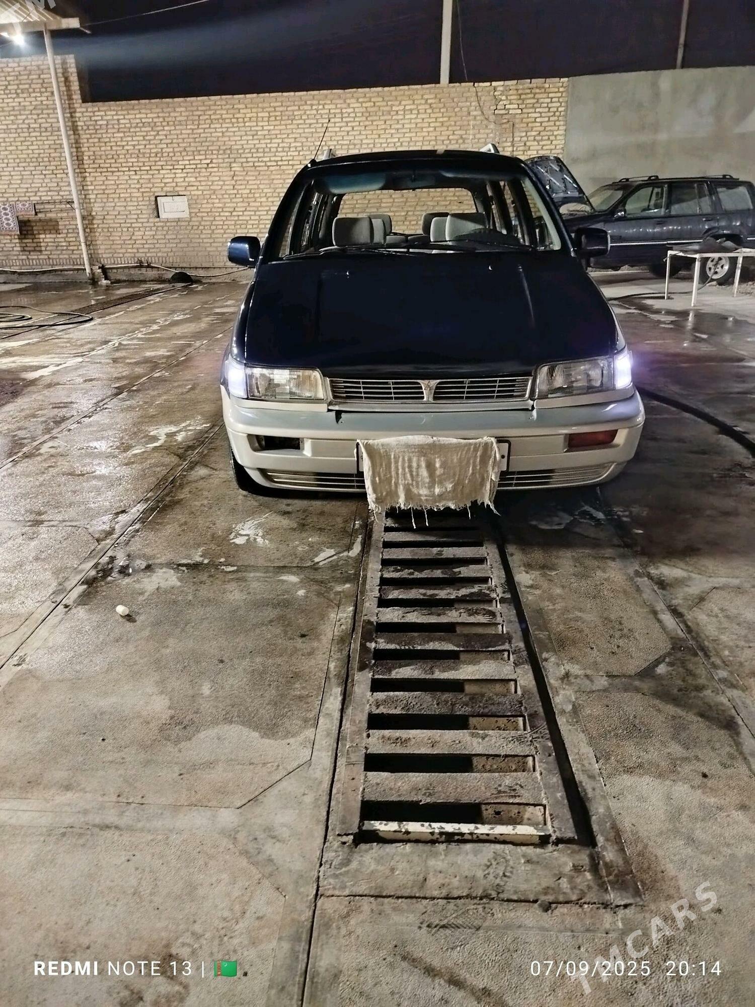 Mitsubishi Chariot 1991 - 50 000 TMT - Мары - img 1