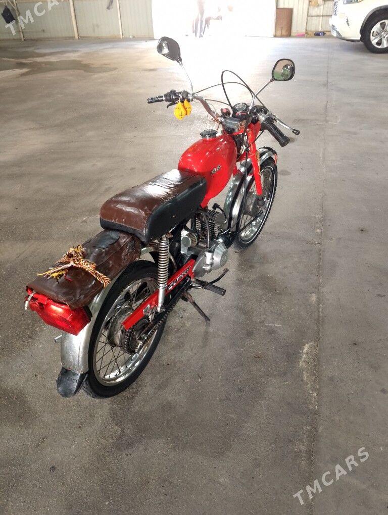 Iž Planeta 2002 - 3 000 TMT - Байрамали - img 1