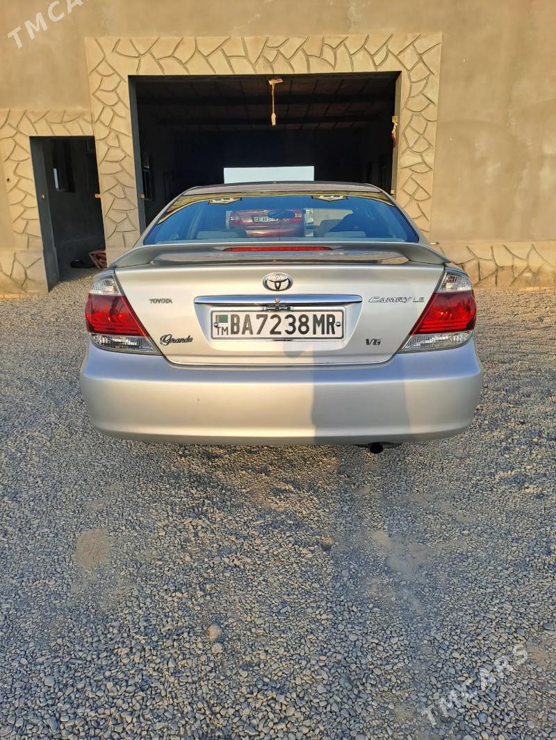 Toyota Camry 2004 - 160 000 TMT - Байрамали - img 1