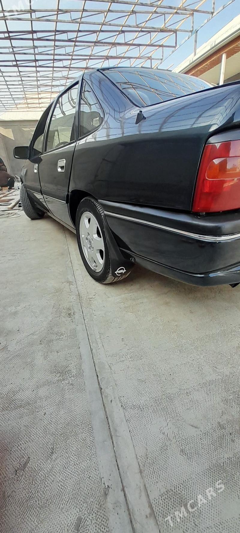 Opel Vectra 1995 - 42 000 TMT - Мары - img 7