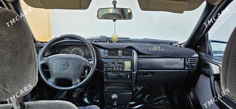 Opel Vectra 1995 - 42 000 TMT - Мары - img 3
