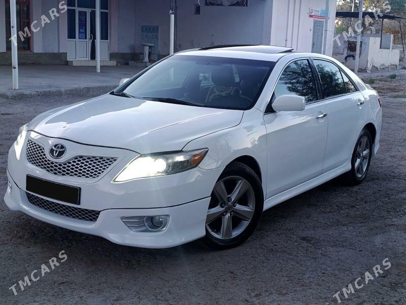 Toyota Camry 2010 - 220 000 TMT - Дашогуз - img 5