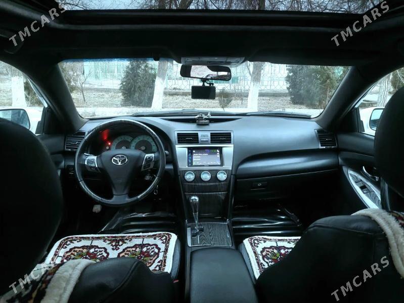 Toyota Camry 2010 - 220 000 TMT - Дашогуз - img 7
