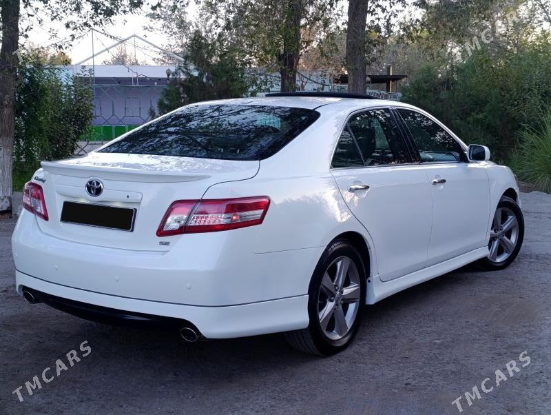 Toyota Camry 2010 - 220 000 TMT - Дашогуз - img 4