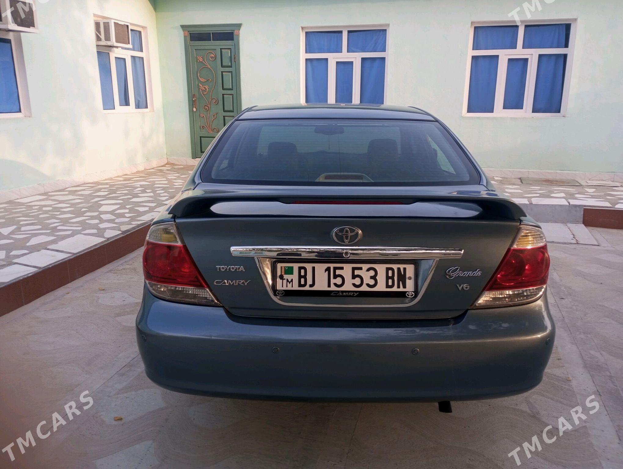 Toyota Camry 2003 - 150 000 TMT - Берекет - img 5