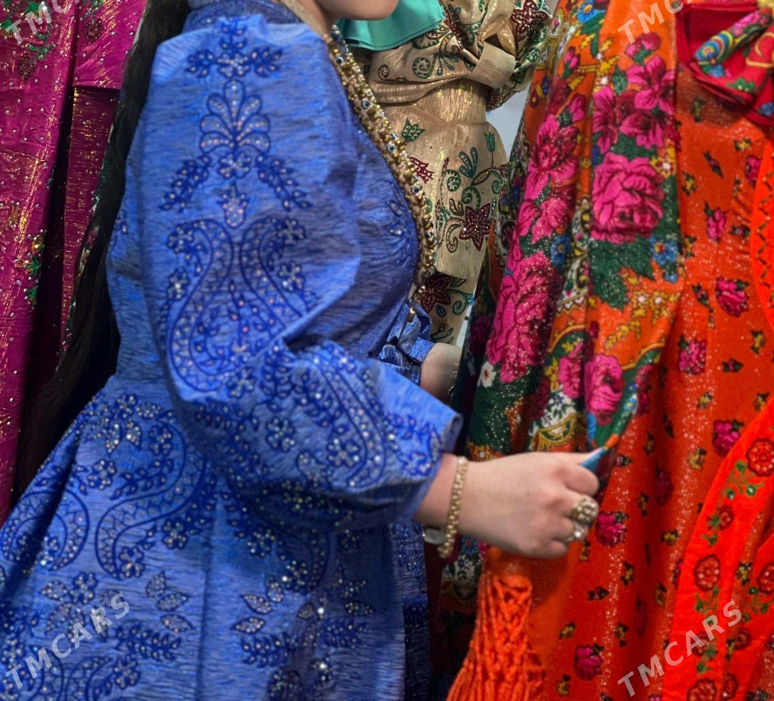 Satlyk köýnekler - Moskowskiý köç. (10 ýyl abadançylyk şaýoly) - img 4