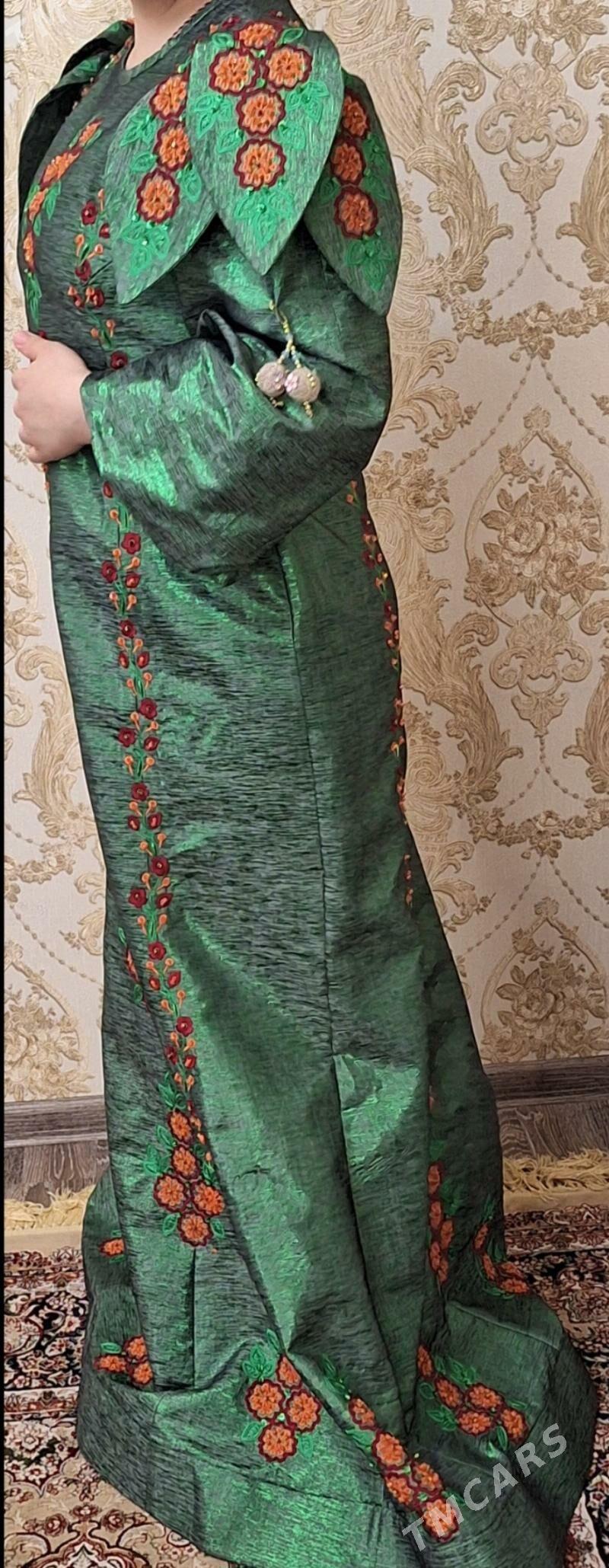 Satlyk köýnekler - Moskowskiý köç. (10 ýyl abadançylyk şaýoly) - img 2