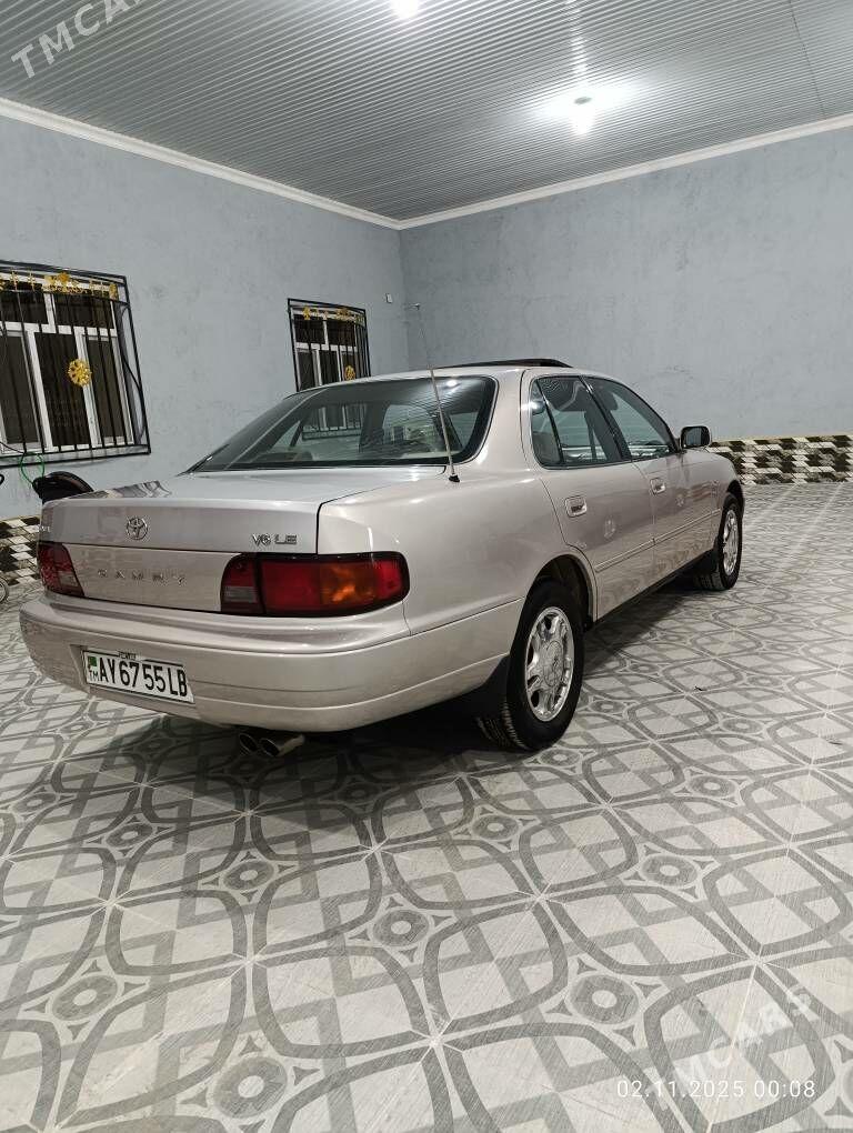 Toyota Camry 1996 - 120 000 TMT - Dänew - img 3
