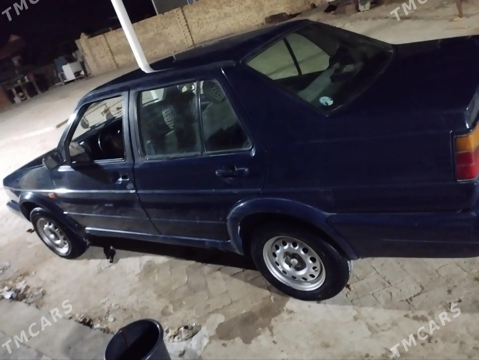 Volkswagen Jetta 1991 - 15 000 TMT - Ýolöten - img 3