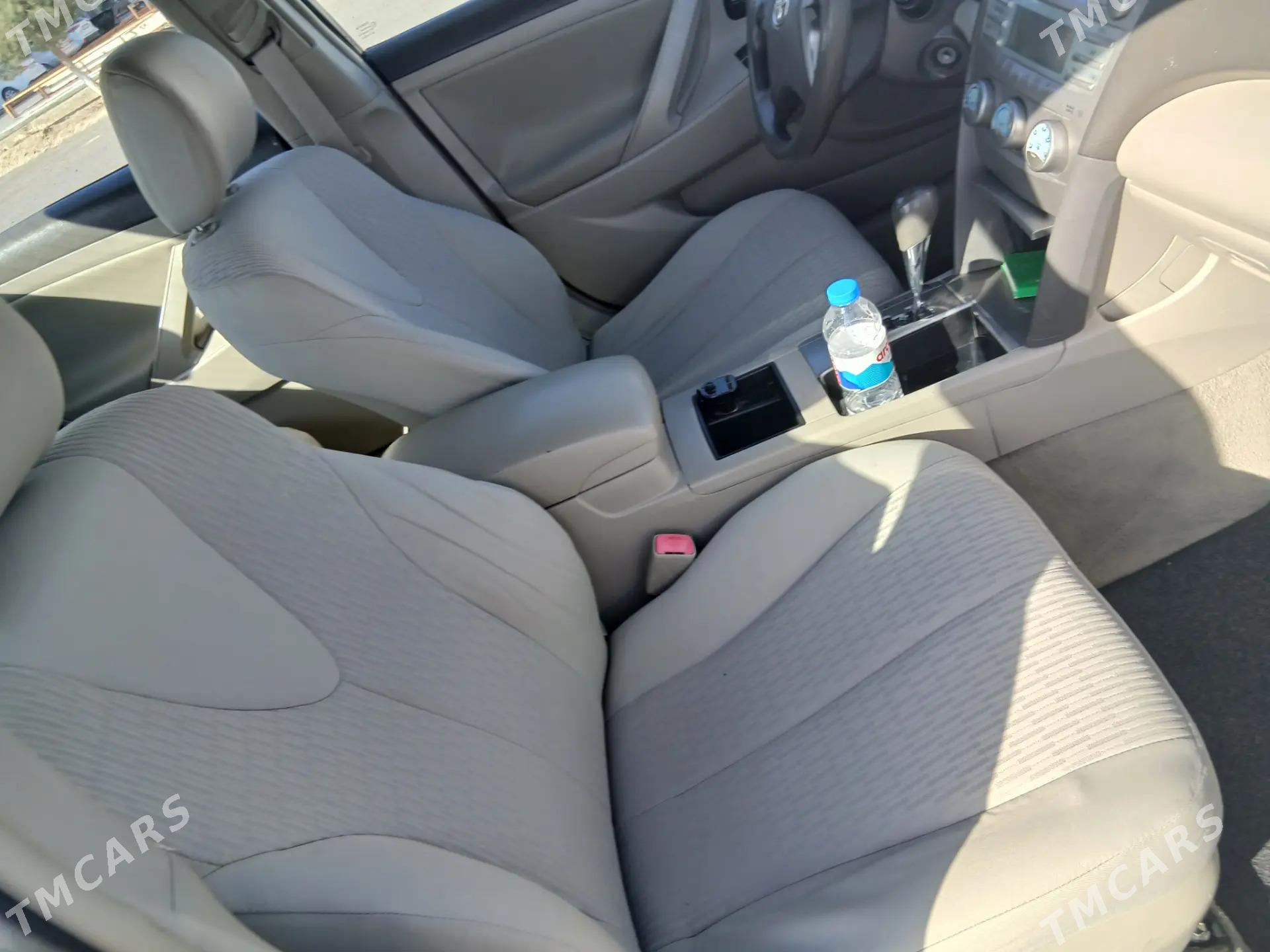 Toyota Camry 2010 - 167 000 TMT - Mary - img 10