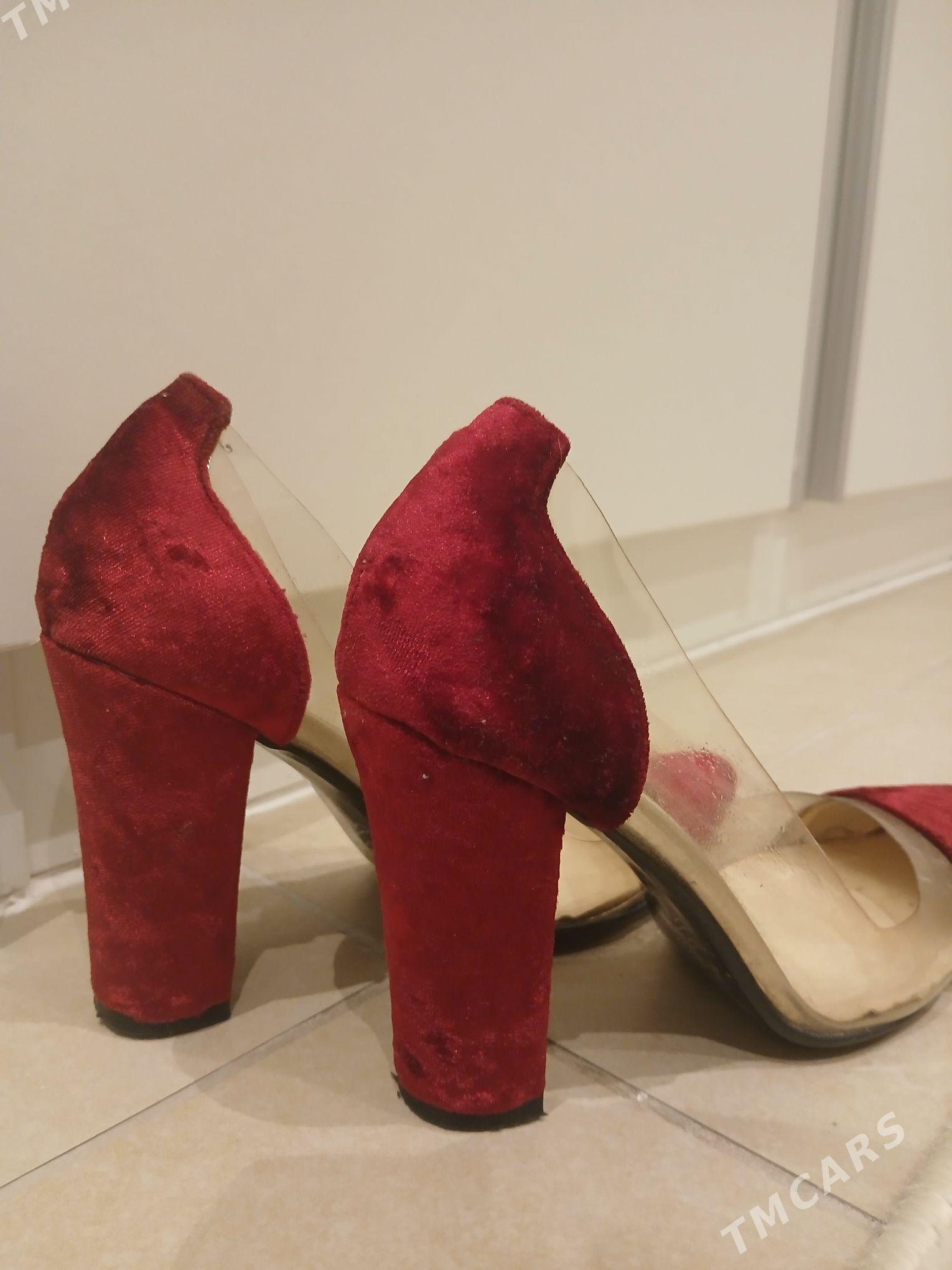 Kovus/Каблуки - Olimpiýa şäherçesi - img 3