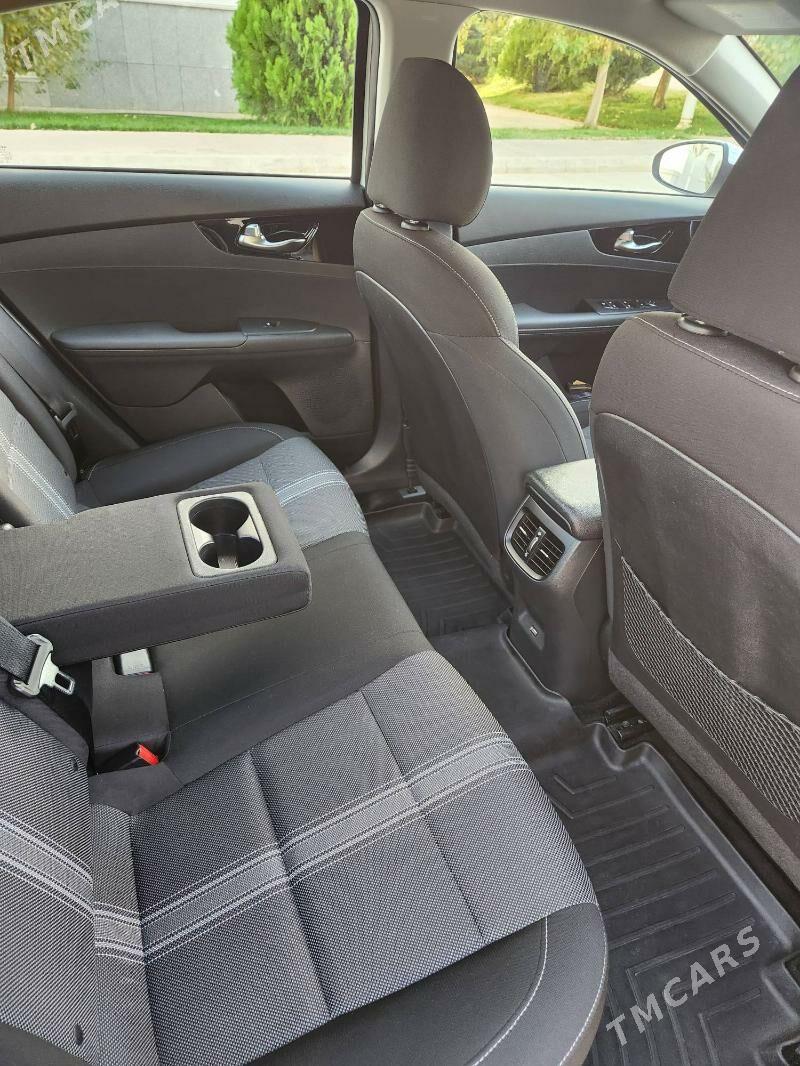 Kia Forte 2022 - 255 000 TMT - ул. Подвойского (Битарап Туркменистан шаёлы) - img 8