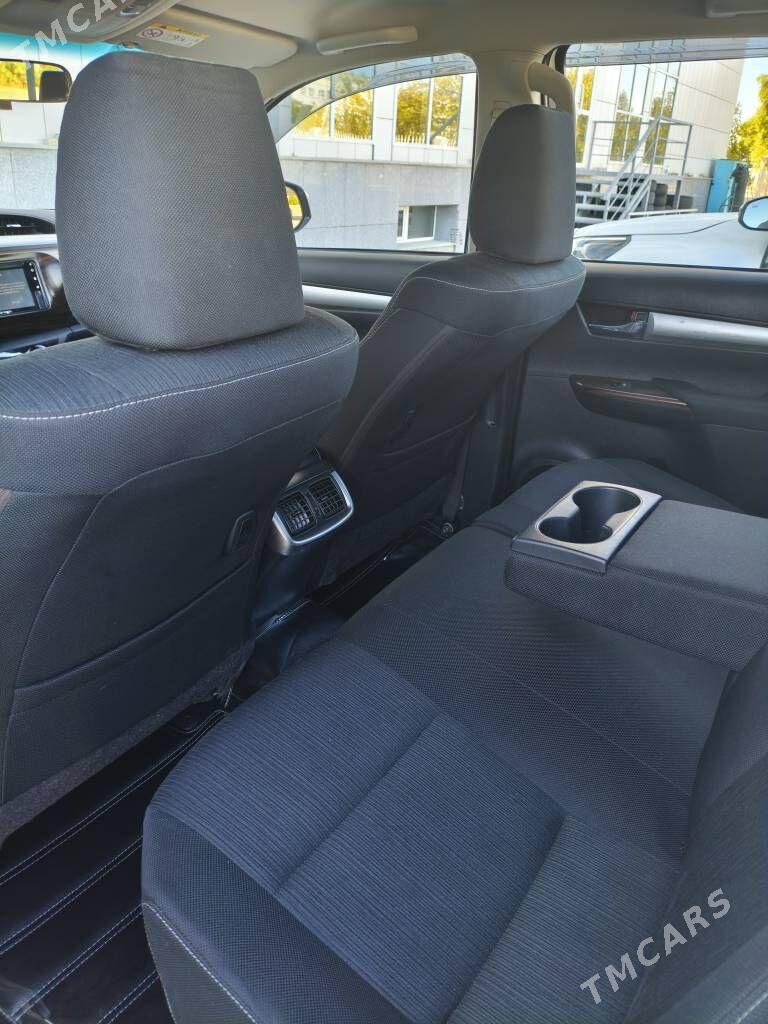 Toyota Hilux 2022 - 575 000 TMT - "Altyn Asyr" Gündogar bazary (Jygyllyk) - img 3