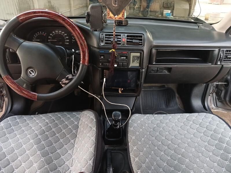 Opel Vectra 1993 - 35 000 TMT - Мары - img 4