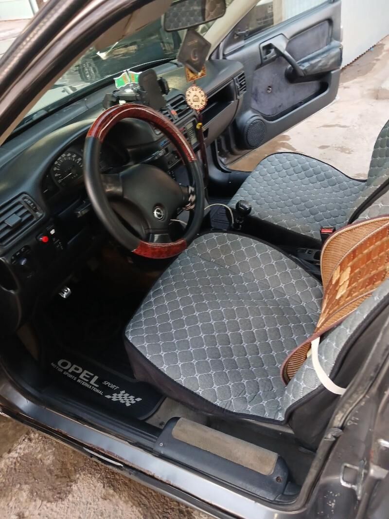 Opel Vectra 1993 - 35 000 TMT - Мары - img 5