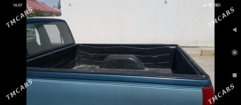 Chevrolet Silverado 1993 - 130 000 TMT - Balkanabat - img 2