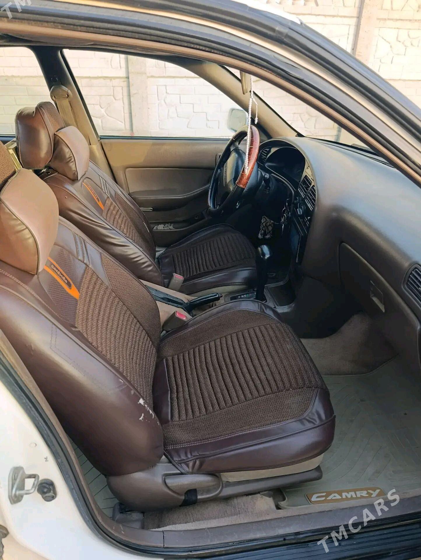 Toyota Camry 1994 - 85 000 TMT - Мары - img 4