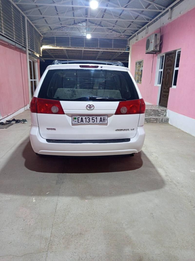 Toyota Sienna 2009 - 180 000 TMT - Бахарден - img 3