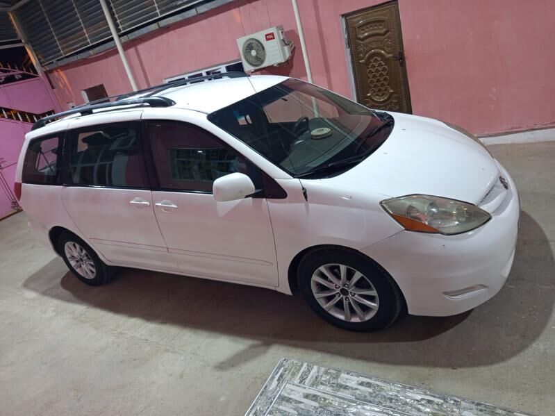 Toyota Sienna 2009 - 180 000 TMT - Бахарден - img 4