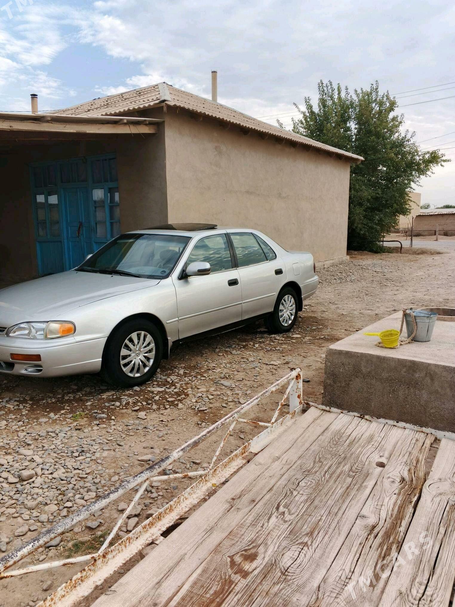 Toyota Camry 1994 - 110 000 TMT - Бабадайхан - img 2
