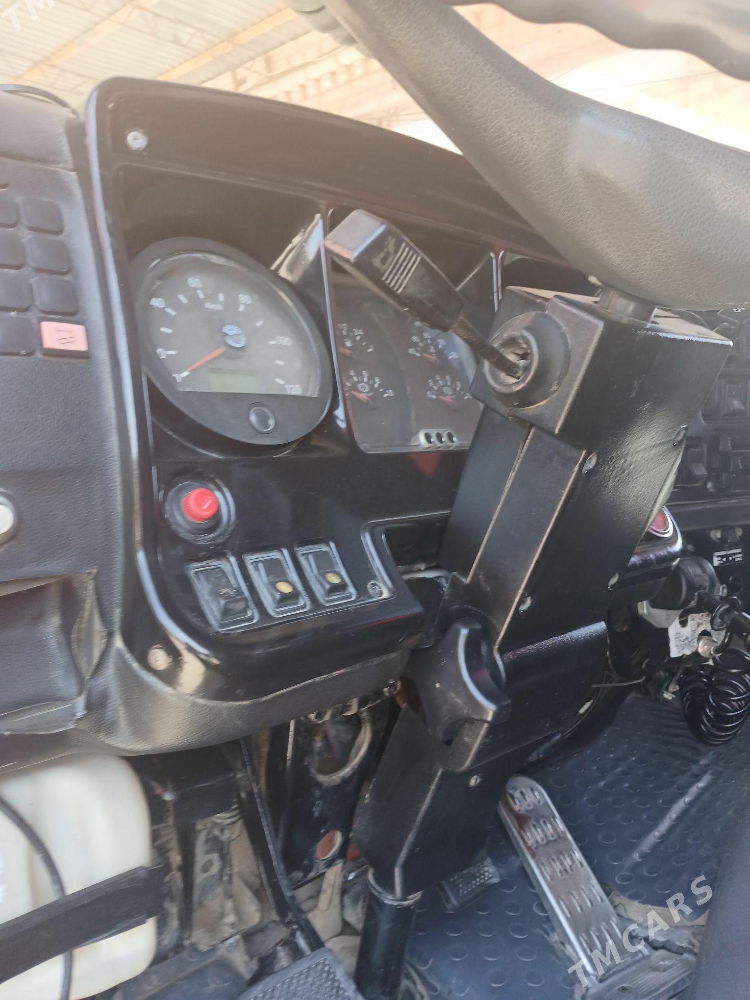 Kamaz Euro 3 2011 - 350 000 TMT - Чарджоу - img 4