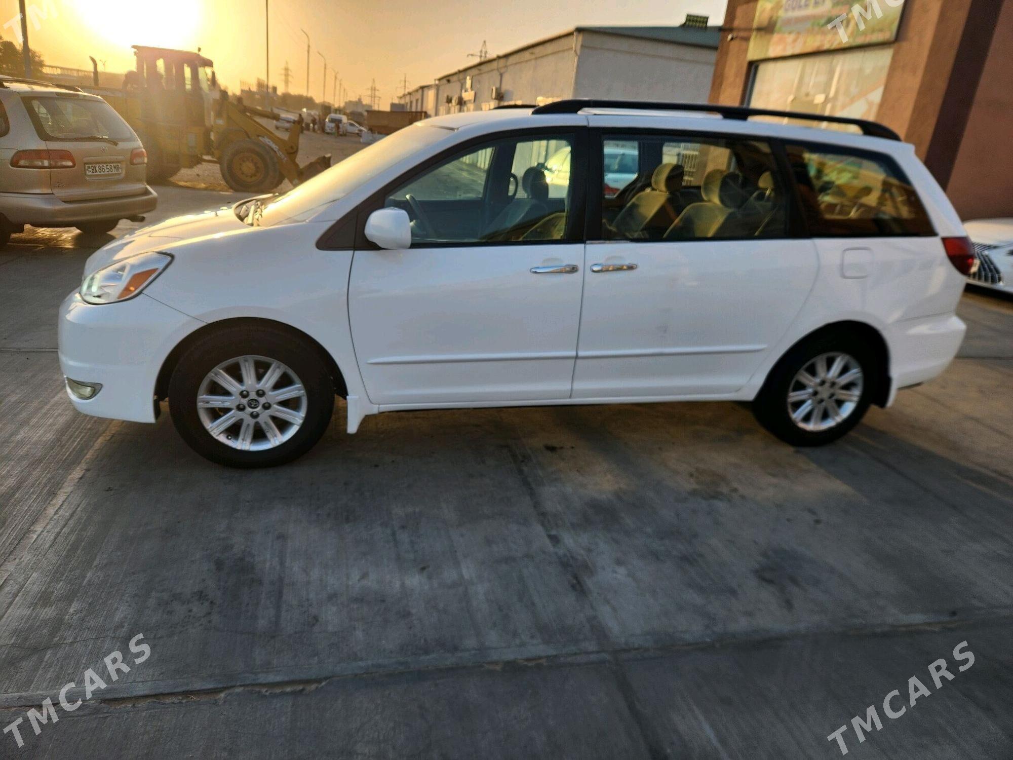 Toyota Sienna 2004 - 220 000 TMT - Mary - img 3