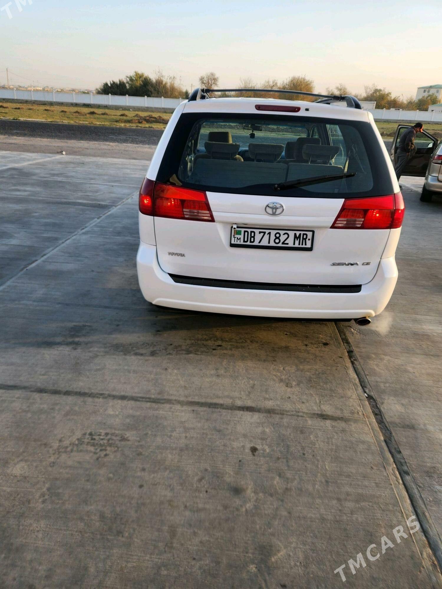 Toyota Sienna 2004 - 220 000 TMT - Mary - img 2