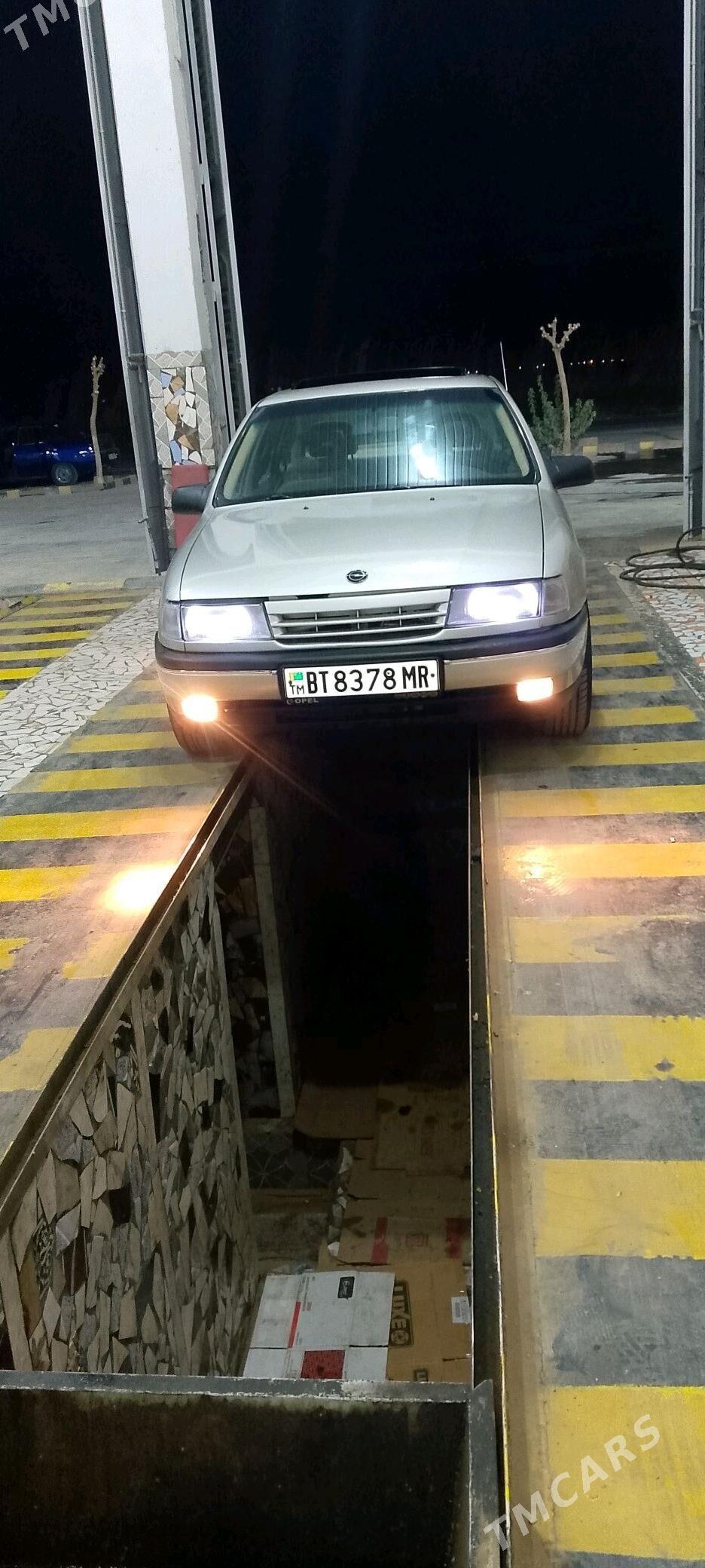 Opel Vectra 1992 - 36 000 TMT - Мары - img 1