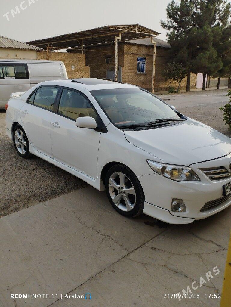 Toyota Corolla 2013 - 180 000 TMT - Теджен - img 2