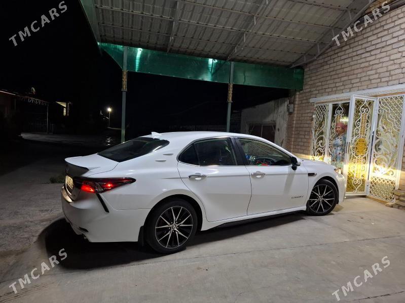 Toyota Camry 2021 - 305 000 TMT - Дашогуз - img 3