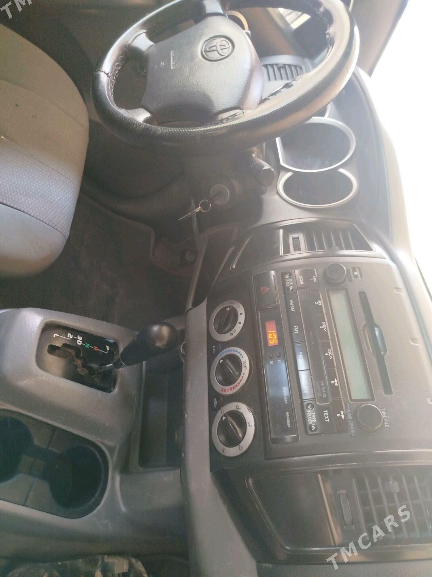 Toyota Tacoma 2011 - 140 000 TMT - Мары - img 6