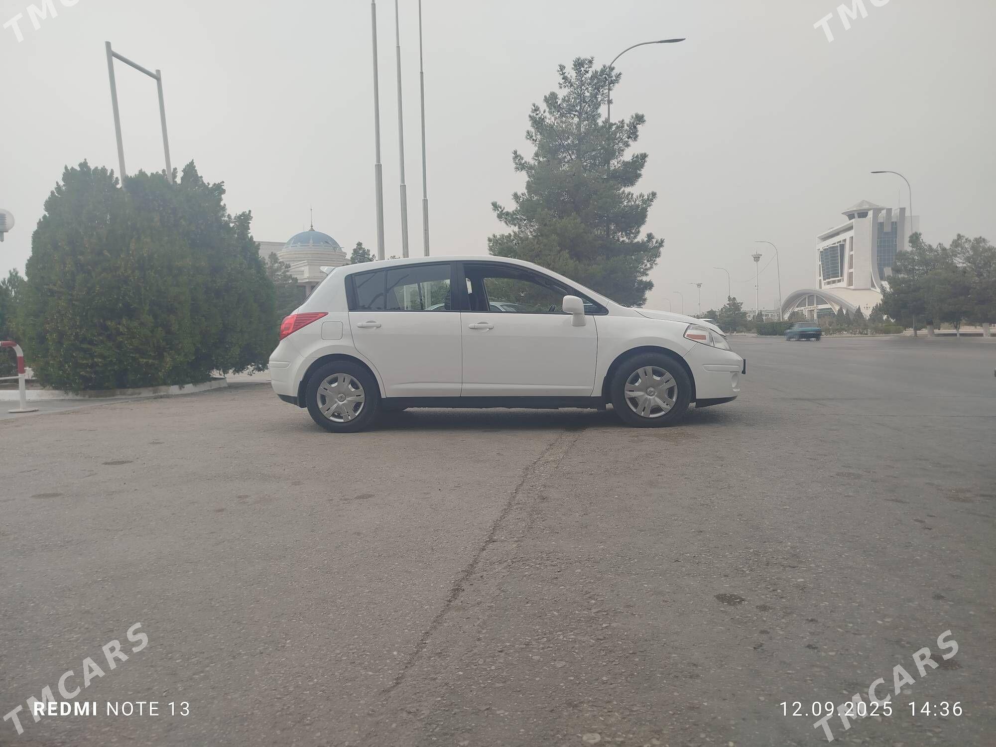 Nissan Versa 2010 - 125 000 TMT - Балканабат - img 3