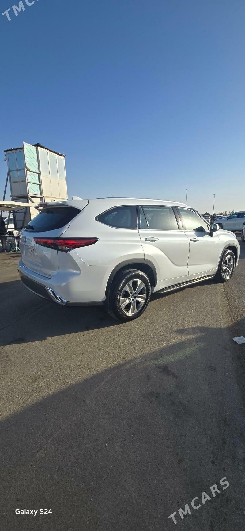 Toyota Highlander 2022 - 505 000 TMT - "Altyn Asyr" Gündogar bazary (Jygyllyk) - img 3