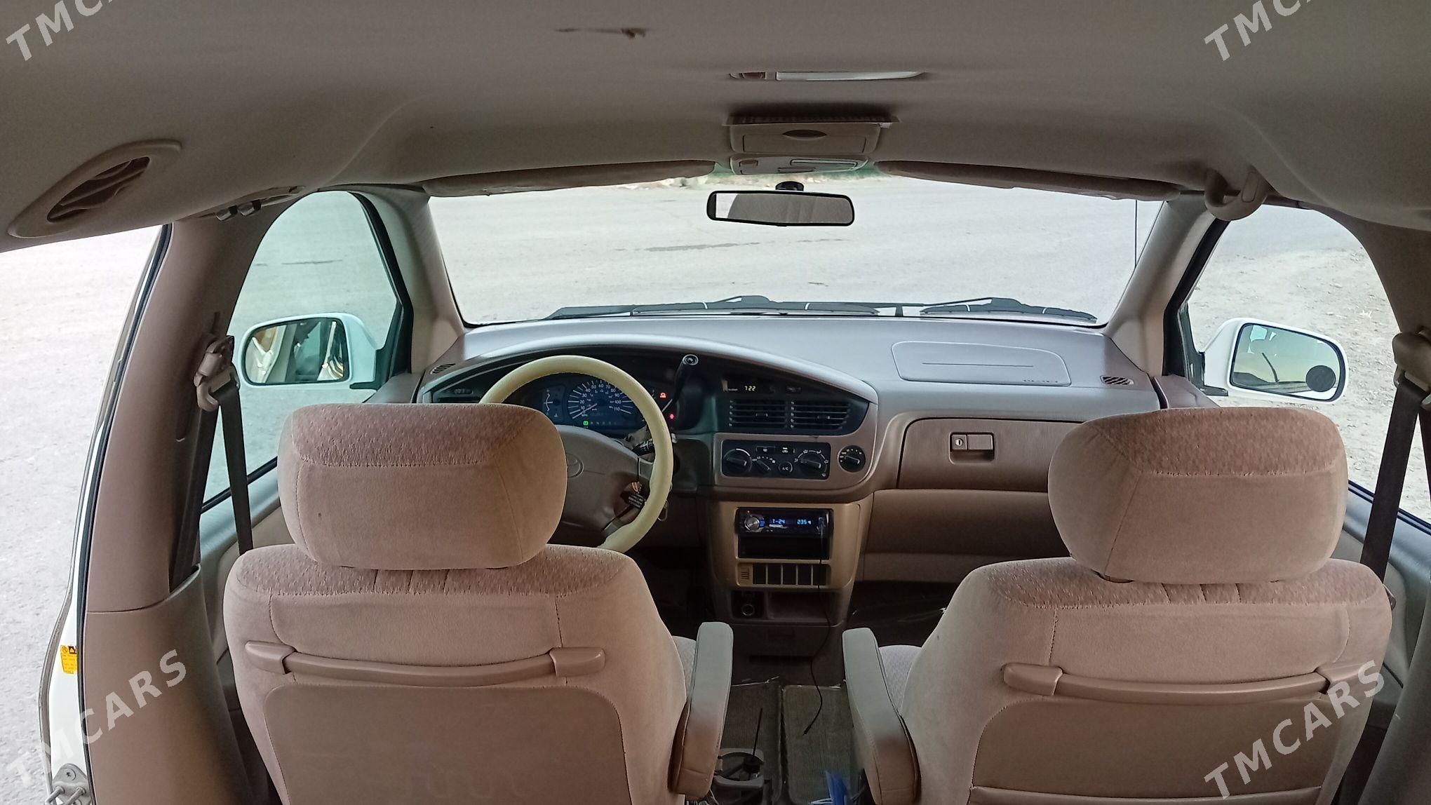 Toyota Sienna 2001 - 140 000 TMT - Bäherden - img 2